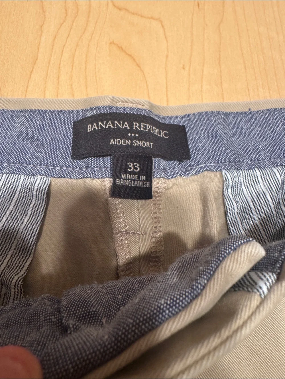 Banana Republic Aiden Khaki Shorts - 9” Inseam, Size 33